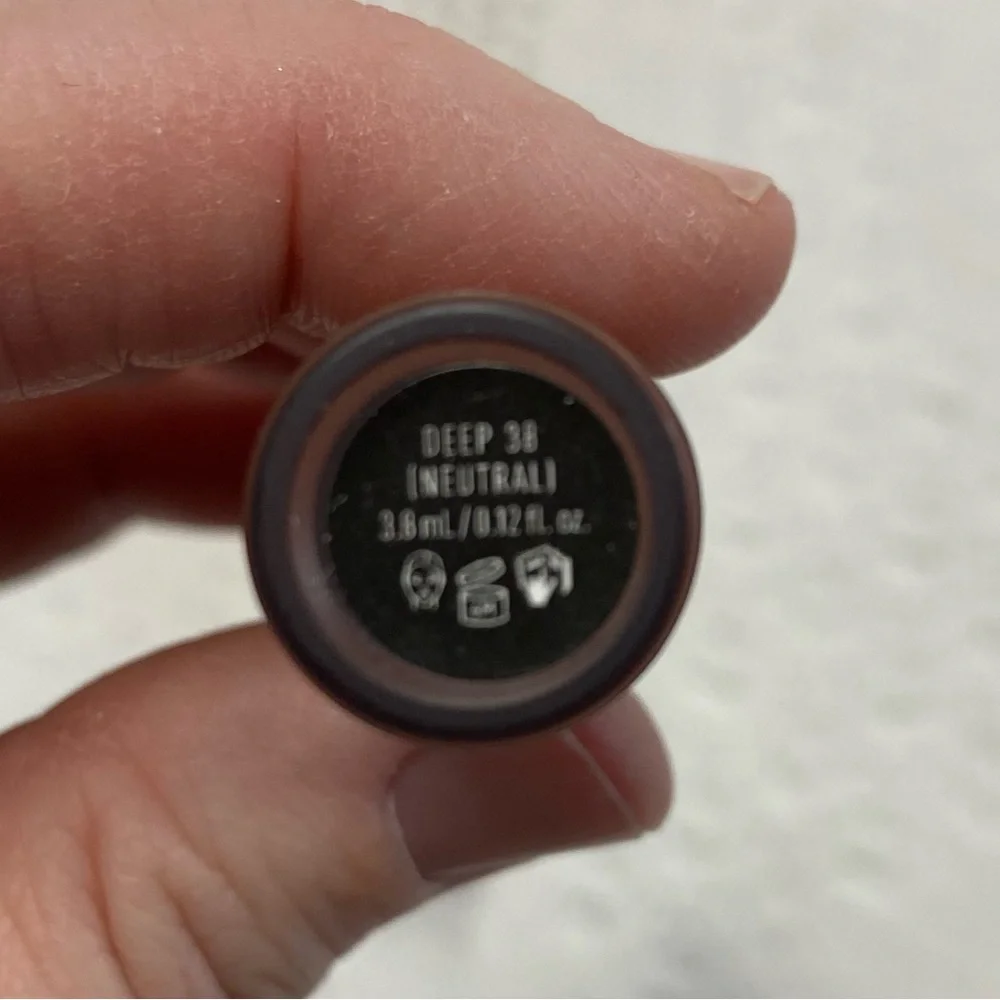 NEW Morphe Soft Radiance Concealer (DEEP 38 NEUTRAL)